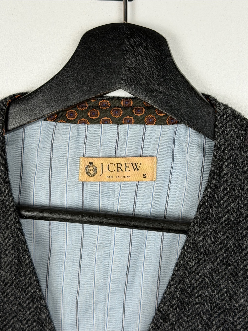 J. Crew Herringbone Wool Tweed Waistcoat Vest Gilet Mens Small Gray - Picture 4 of 10